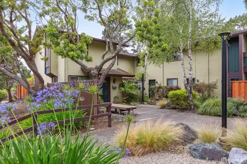 Exterior - 1099 Oddstad Blvd, Pacifica, CA 94044 photo 9 of 17