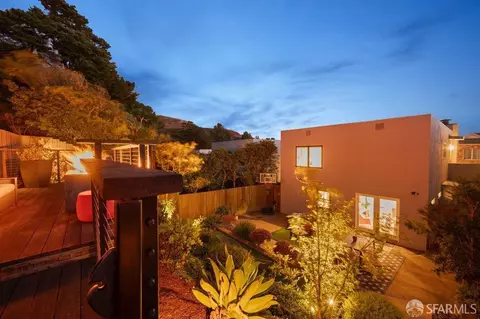 Exterior - 160 Marview Way, San Francisco, CA 94131 photo 14 of 17