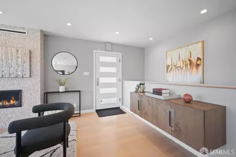 Entry Way - 160 Marview Way, San Francisco, CA 94131 photo 1 of 3