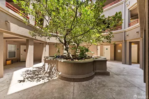 280 Caldecott Ln #101, Oakland, CA 94618