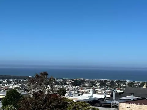 View/Area - 2167 28th Ave, San Francisco, CA 94116 photo 3 of 15