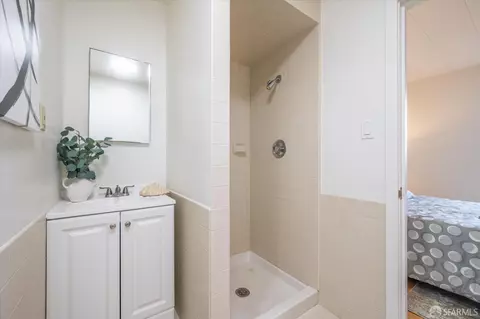 Bath - 2167 28th Ave, San Francisco, CA 94116 photo 5 of 5