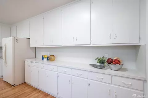 Kitchen - 2167 28th Ave, San Francisco, CA 94116 photo 4 of 4