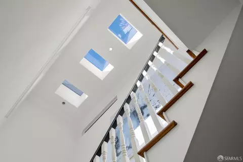 Entry Way - 3187 Clay St, San Francisco, CA 94115 photo 2 of 4