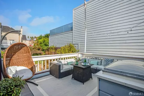 Exterior - 1807 Scott St, San Francisco, CA 94115 photo 4 of 6
