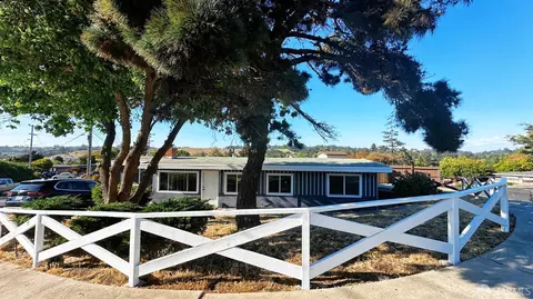 3980 Saint James Dr, El Sobrante, CA 94803
