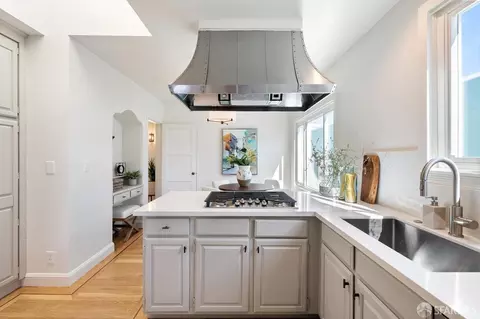 Kitchen - 3020 20th Ave, San Francisco, CA 94132 photo 3 of 8