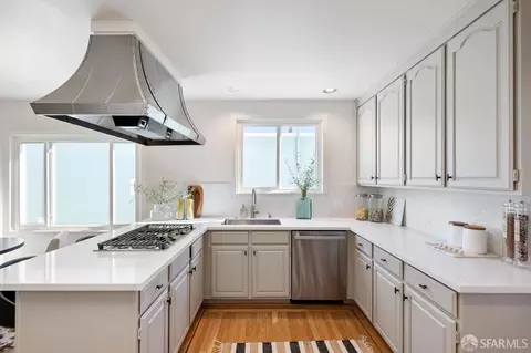 Kitchen - 3020 20th Ave, San Francisco, CA 94132 photo 1 of 8