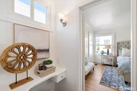 Entry Way - 3020 20th Ave, San Francisco, CA 94132 photo 4 of 8