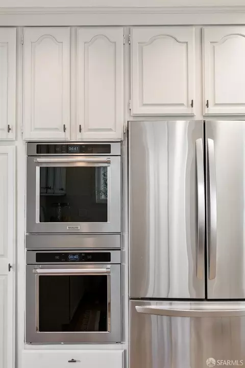 Kitchen - 3020 20th Ave, San Francisco, CA 94132 photo 4 of 8