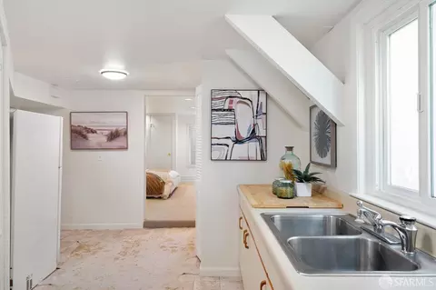 Entry Way - 3020 20th Ave, San Francisco, CA 94132 photo 8 of 8