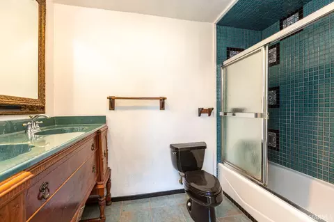 Bath - 196 Ocean Ave, San Francisco, CA 94112 photo 3 of 3