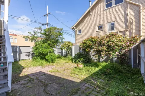 Exterior - 196 Ocean Ave, San Francisco, CA 94112 photo 5 of 8