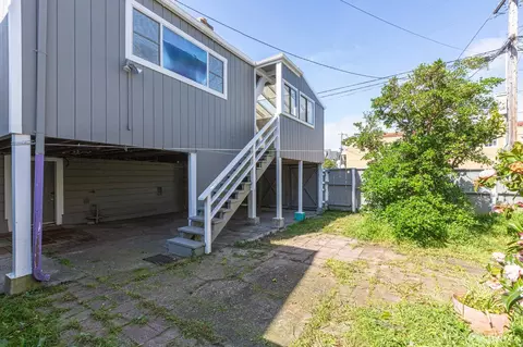 Exterior - 196 Ocean Ave, San Francisco, CA 94112 photo 3 of 8