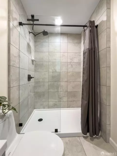 Bath - 49 Joost Ave, San Francisco, CA 94131 photo 5 of 5