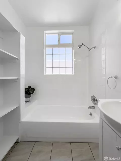 Bath - 49 Joost Ave, San Francisco, CA 94131 photo 3 of 5