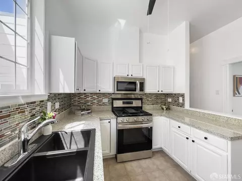 Kitchen - 49 Joost Ave, San Francisco, CA 94131 photo 2 of 6