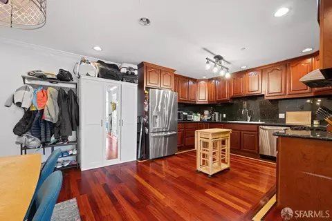 Kitchen - 499 33rd Ave #302, San Francisco, CA 94121 photo 4 of 8