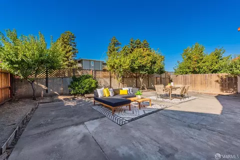450 Cape Cod Dr, San Leandro, CA 94578 photo 3