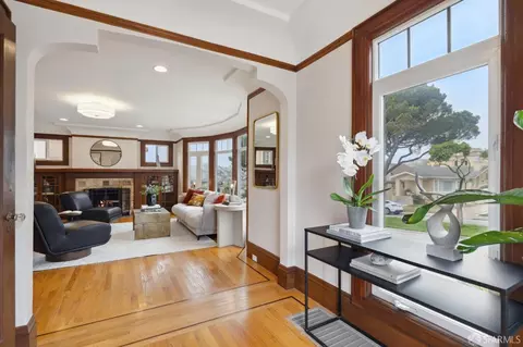 690 Miramar Ave, San Francisco, CA 94112 photo 3