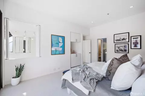 Bedroom - 640 Davis St #17, San Francisco, CA 94111 photo 3 of 4