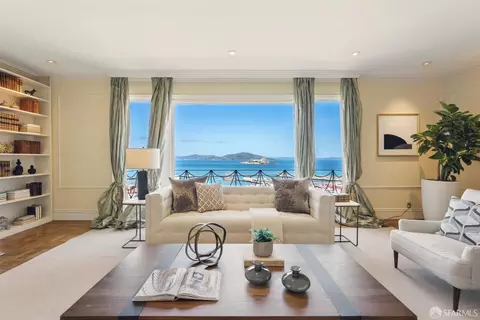 1054 Chestnut St, San Francisco, CA 94109