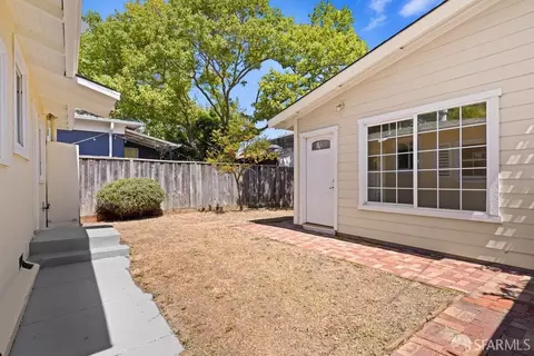 Exterior - 3111 Wheeler St, Berkeley, CA 94705 photo 4 of 8