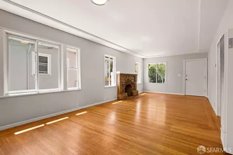 Living - 3111 Wheeler St, Berkeley, CA 94705 photo 7 of 12