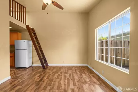 Living - 3111 Wheeler St, Berkeley, CA 94705 photo 12 of 12