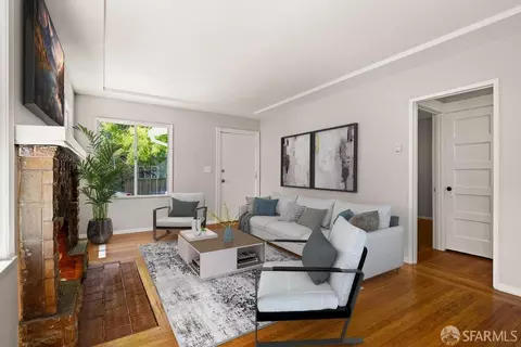 Living - 3111 Wheeler St, Berkeley, CA 94705 photo 3 of 12
