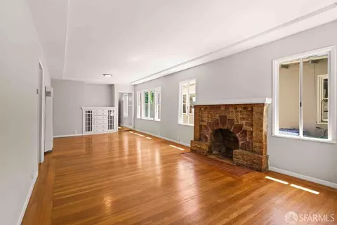 Living - 3111 Wheeler St, Berkeley, CA 94705 photo 2 of 12