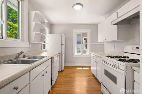 Kitchen - 3111 Wheeler St, Berkeley, CA 94705 photo 2 of 4