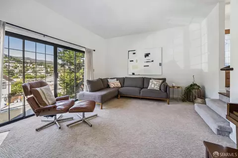 131 Alvarado St, Brisbane, CA 94005