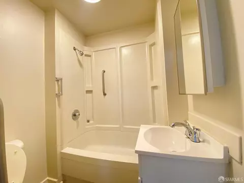 Bath - 276 Ellsworth St, San Francisco, CA 94110 photo 1 of 1