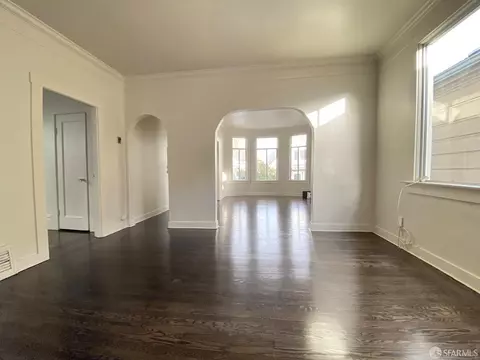 Living - 276 Ellsworth St, San Francisco, CA 94110 photo 2 of 4