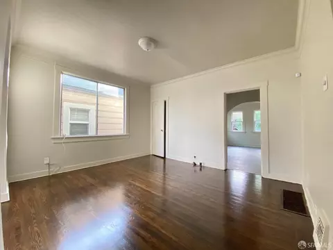 Living - 276 Ellsworth St, San Francisco, CA 94110 photo 4 of 4