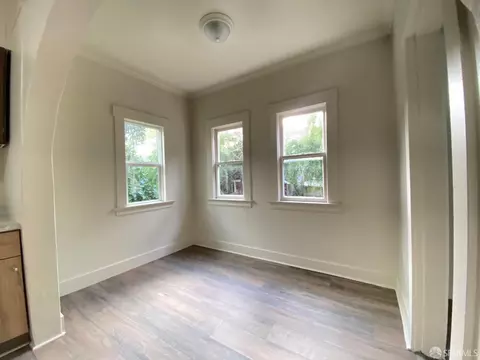 Dining - 276 Ellsworth St, San Francisco, CA 94110 photo 1 of 1