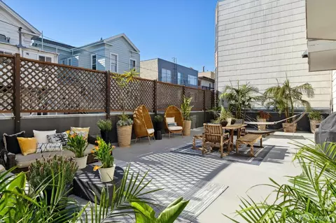 1370 Valencia St #1, San Francisco, CA 94110