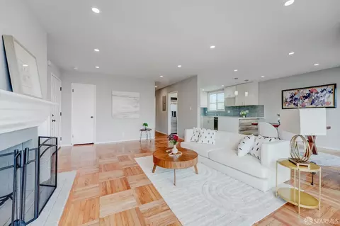 44 Avalon Dr, Daly City, CA 94015