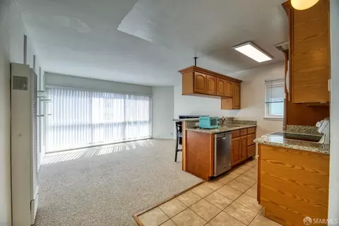 Living - 1634 Oxford St, Berkeley, CA 94709 photo 4 of 5