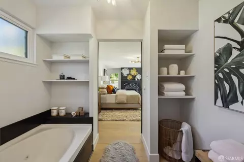 Bath - 22 Lance Ct, Moraga, CA 94556 photo 1 of 6