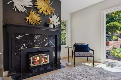 Living - 22 Lance Ct, Moraga, CA 94556 photo 6 of 6