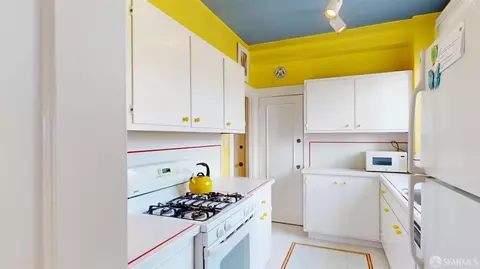 2363 Larkin St #32, San Francisco, CA 94109 photo 10
