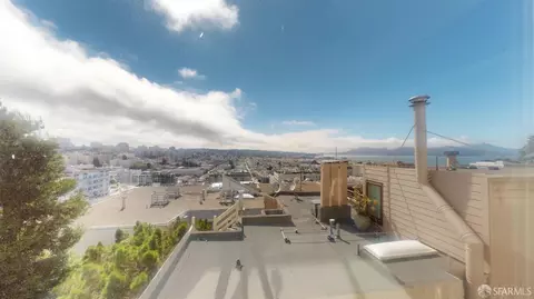 2363 Larkin St #32, San Francisco, CA 94109 photo 4