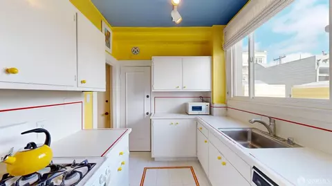 2363 Larkin St #32, San Francisco, CA 94109 photo 9