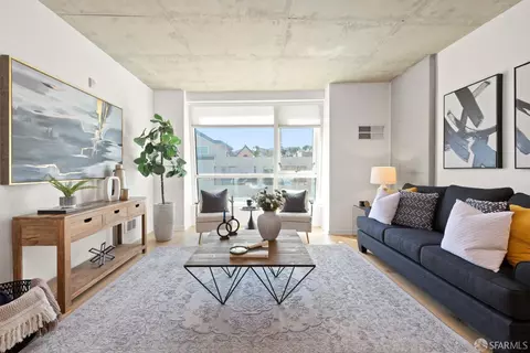 45 Bartlett St #318, San Francisco, CA 94110