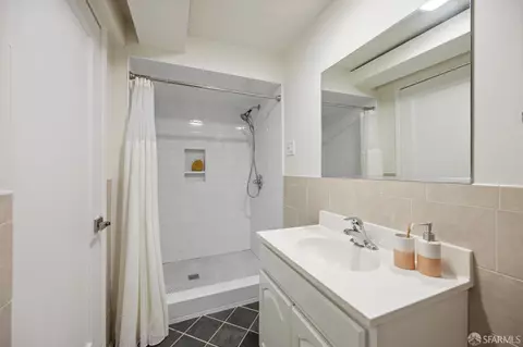 Bath - 722 37th Ave, San Francisco, CA 94121 photo 7 of 7