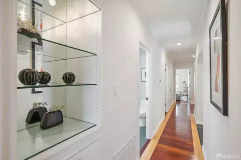 Entry Way - 722 37th Ave, San Francisco, CA 94121 photo 2 of 5