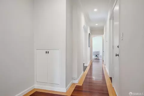 Entry Way - 722 37th Ave, San Francisco, CA 94121 photo 4 of 5