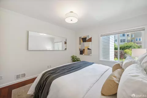 Bedroom - 722 37th Ave, San Francisco, CA 94121 photo 2 of 11